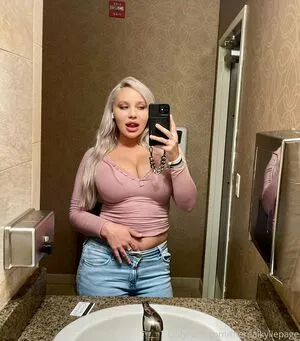 Therealkyliepage OnlyFans Leaked Free Thumbnail Picture - #F4OOPTRILE