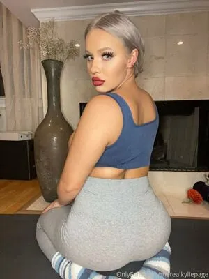 Therealkyliepage OnlyFans Leaked Free Thumbnail Picture - #VWUV7llXgR