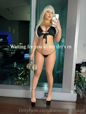 Therealkyliepage OnlyFans Leaked Free Thumbnail Picture - #ciLnq0Fywk