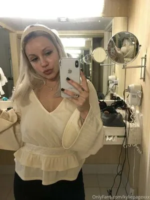 Therealkyliepage OnlyFans Leaked Free Thumbnail Picture - #eCjeH99vGM