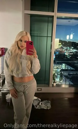 Therealkyliepage OnlyFans Leaked Free Thumbnail Picture - #eQzmXdfgN3