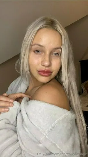 Therealkyliepage OnlyFans Leaked Free Thumbnail Picture - #pyscKV41pE