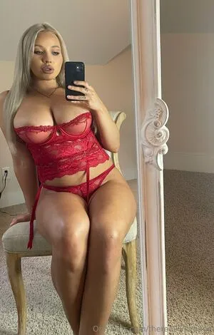 Therealkyliepage OnlyFans Leaked Free Thumbnail Picture - #z2ZmxZ0E6N