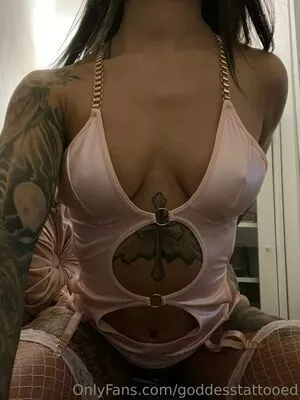 therealnaisiobhan OnlyFans Leaked Free Thumbnail Picture - #5blQFvt10N