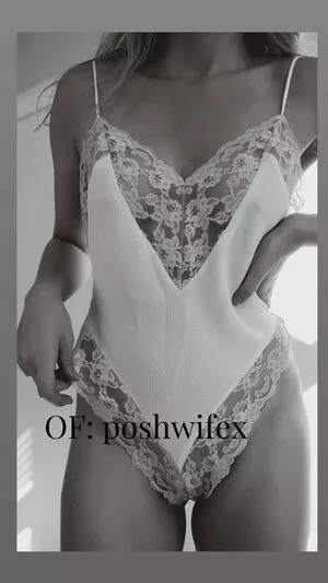Therealposhwife OnlyFans Leaked Free Thumbnail Picture - #hmnA6rYvTk