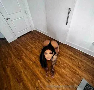 Therealvickyy OnlyFans Leaked Free Thumbnail Picture - #q5E9r3R3nN