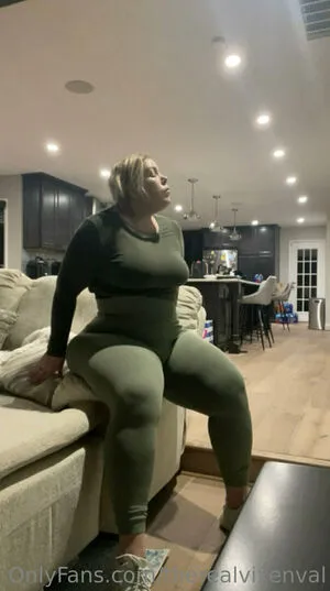 Therealvixenval OnlyFans Leaked Free Thumbnail Picture - #1TXU6Sg4rO