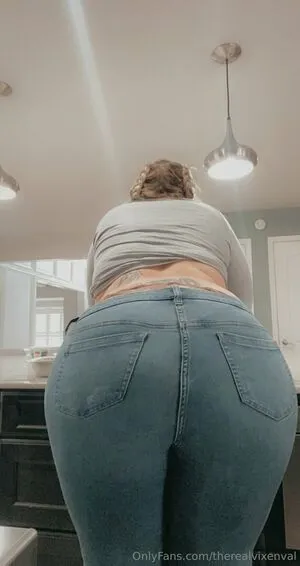Therealvixenval OnlyFans Leaked Free Thumbnail Picture - #2lY5TIbaw2