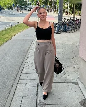 Theresa Traser OnlyFans Leaked Free Thumbnail Picture - #A4WilO2eVL