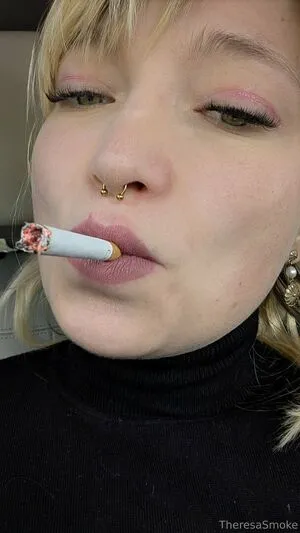 Theresasmoke OnlyFans Leaked Free Thumbnail Picture - #MnmFAAFlHf