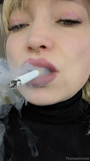 Theresasmoke OnlyFans Leaked Free Thumbnail Picture - #lb79H7kj56
