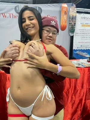 Theroxiesinner OnlyFans Leaked Free Thumbnail Picture - #51zDmEVFGp