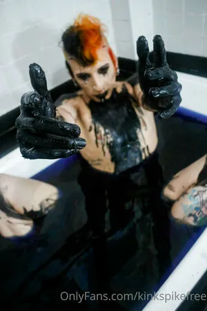 Therubberdemonfree OnlyFans Leaked Free Thumbnail Picture - #HYPCBS87HP