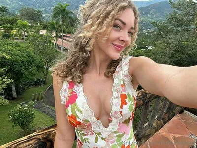 Thesaraames OnlyFans Leaked Free Thumbnail Picture - #xSdyZZUEan