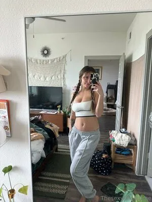 Thesexyveganfree OnlyFans Leaked Free Thumbnail Picture - #lLyA0SMGgO