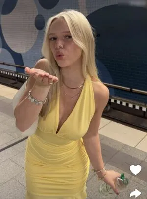 Thesi Sophie OnlyFans Leaked Free Thumbnail Picture - #zSP9dFIRZ1