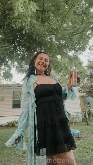 Thestonedmom OnlyFans Leaked Free Thumbnail Picture - #JqanUnkUOM