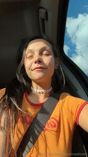 Thestonedmom OnlyFans Leaked Free Thumbnail Picture - #NXUARaTfQ2