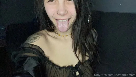 Thestonedmom OnlyFans Leaked Free Thumbnail Picture - #iNXrDfdQ2z
