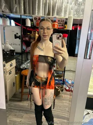 Thetrinitybankz OnlyFans Leaked Free Thumbnail Picture - #IQfg29sclL