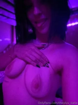 Theyluv Katie OnlyFans Leaked Free Thumbnail Picture - #OwiLH4IRAL