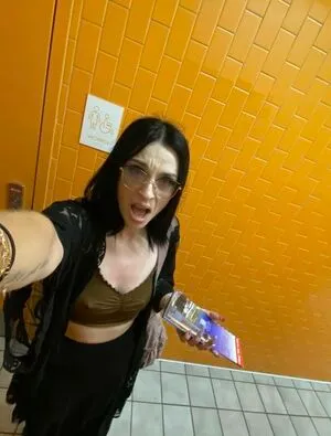 Theyluv Katie OnlyFans Leaked Free Thumbnail Picture - #xXJIq0eCae