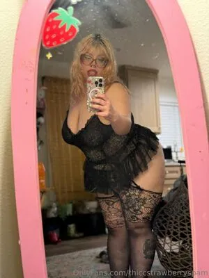 Thiccstrawberryspam OnlyFans Leaked Free Thumbnail Picture - #DF1Oi3CI1D