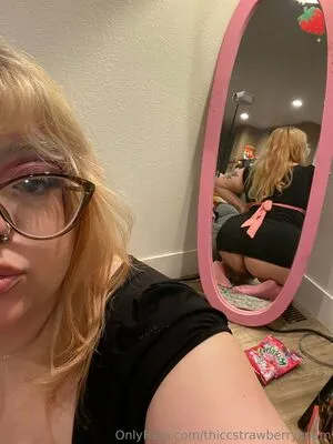 Thiccstrawberryspam OnlyFans Leaked Free Thumbnail Picture - #iEaNl8MVnH