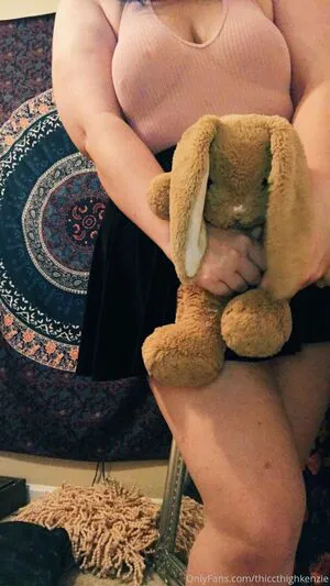 Thiccthighkenzie OnlyFans Leaked Free Thumbnail Picture - #DkUPI188FM