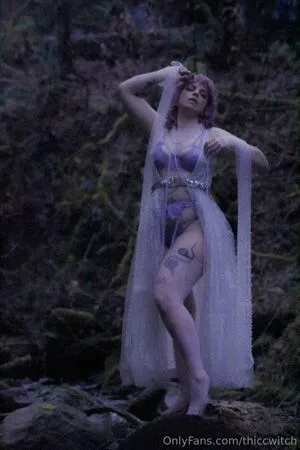 Thiccwitch OnlyFans Leaked Free Thumbnail Picture - #PRSFIG8jSP