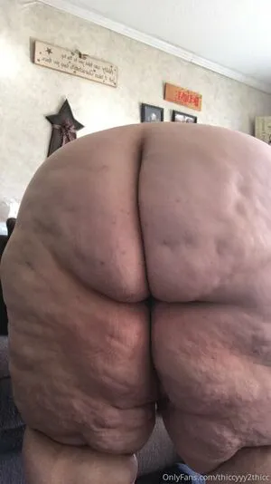 Thiccyyy2thicc OnlyFans Leaked Free Thumbnail Picture - #0Bnn1quYB1