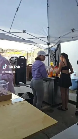 Thick Asian Women OnlyFans Leaked Free Thumbnail Picture - #RchEqN8GDP