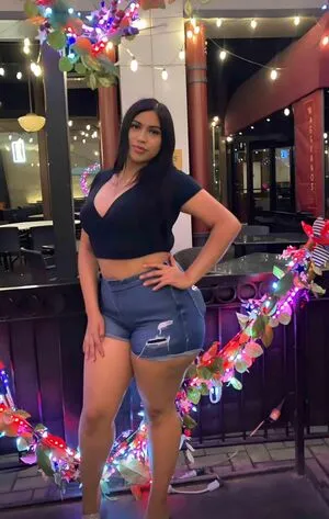 Thick Baddie 222cyn OnlyFans Leaked Free Thumbnail Picture - #6M24KhujZs