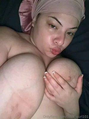 Thick Gurl101 OnlyFans Leaked Free Thumbnail Picture - #KeYoa4Wujw