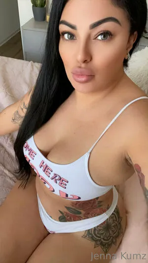 Thick Jennakumz OnlyFans Leaked Free Thumbnail Picture - #KbHBZEQkry