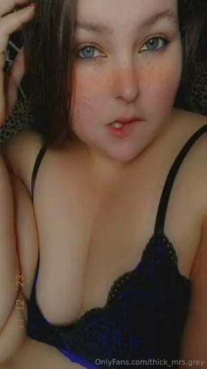 Thick Mrs Grey OnlyFans Leaked Free Thumbnail Picture - #lG1vUrhSMY