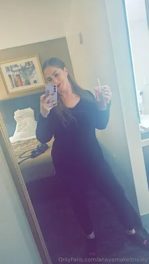 Thick Temptations OnlyFans Leaked Free Thumbnail Picture - #iilvDsdPqg