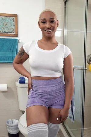 Thickassdaphn OnlyFans Leaked Free Thumbnail Picture - #VesFfo0tH9