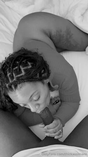 Thickassimanii OnlyFans Leaked Free Thumbnail Picture - #89eEcFWPY3