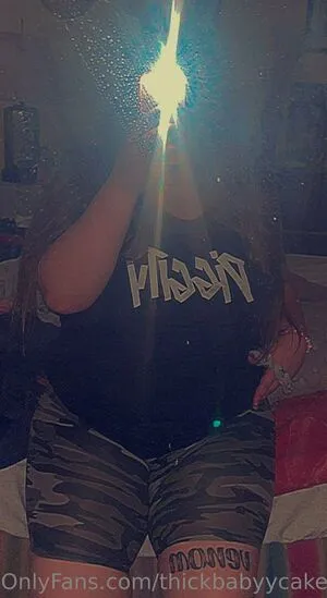 Thickbabyycakes2001 OnlyFans Leaked Free Thumbnail Picture - #60q4qE1nKN