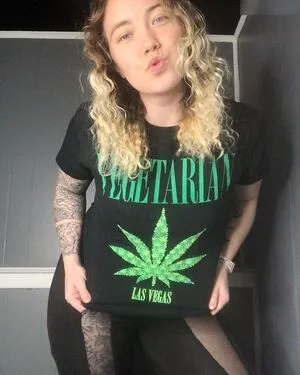 Thickerella1 OnlyFans Leaked Free Thumbnail Picture - #RGlvaL44A0