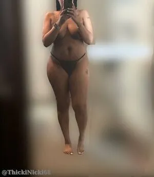 Thickinicki68 OnlyFans Leaked Free Thumbnail Picture - #4yK3d2Gig2