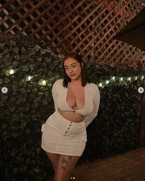 Thickkk Thumbnail Picture