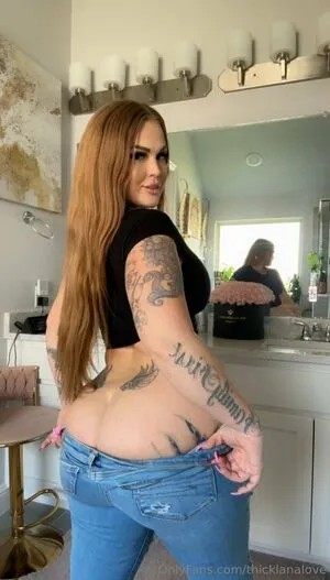 Thicklanalove OnlyFans Leaked Free Thumbnail Picture - #O98U7i90aB