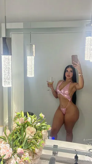 Thicklilmama1 OnlyFans Leaked Free Thumbnail Picture - #xfuOroB7jp