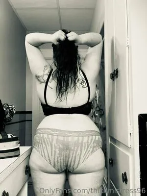 Thickmistress96 OnlyFans Leaked Free Thumbnail Picture - #iR6LhpSxyD