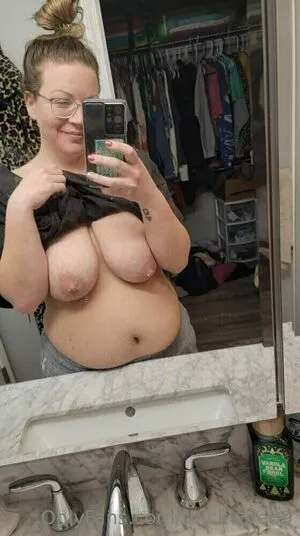 Thickwife89 OnlyFans Leaked Free Thumbnail Picture - #lkHfV0oRzv