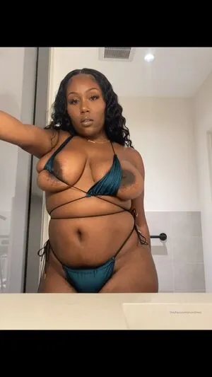 Thickymikyy OnlyFans Leaked Free Thumbnail Picture - #KSwhRK24UJ