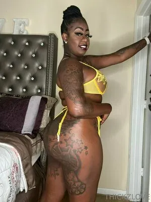 Thickzlovefree OnlyFans Leaked Free Thumbnail Picture - #OWl9iQEqAw