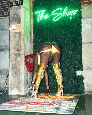 Thickzlovefree OnlyFans Leaked Free Thumbnail Picture - #e7B8FG7wNs